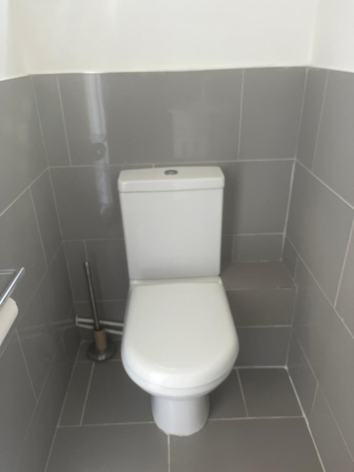 Mayfield Guest * Bromley